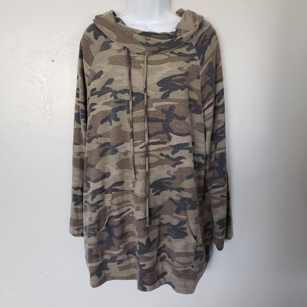Now n Forever Women's Green Brown Camo Long Sleeve Shirt Cowl Neck 2X Plus Size